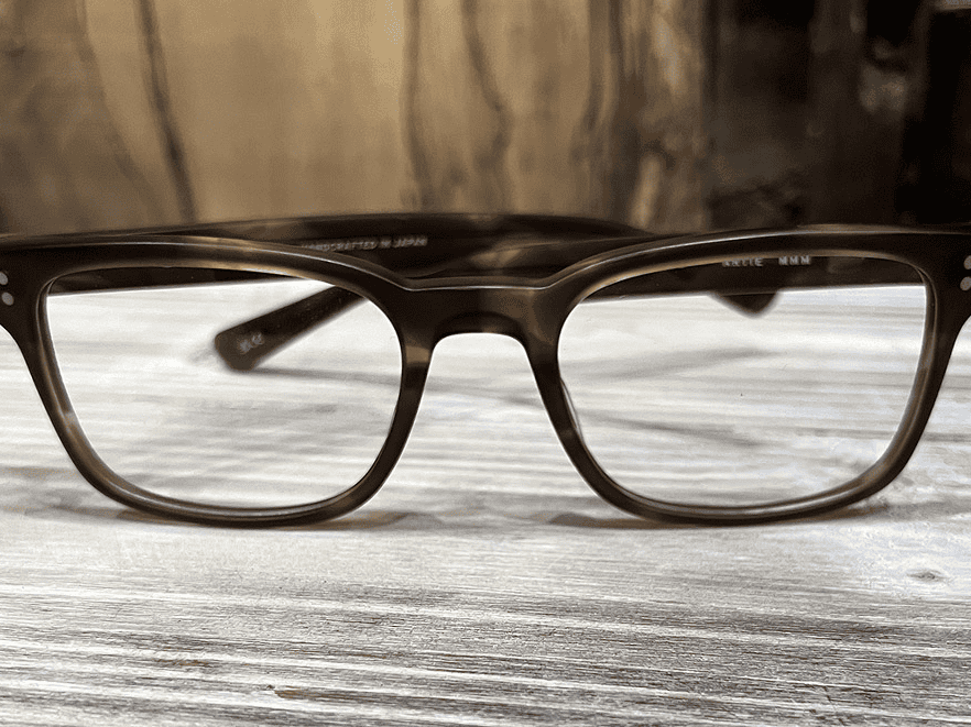 Comparing Handmade and Machine Made Eyeglasses